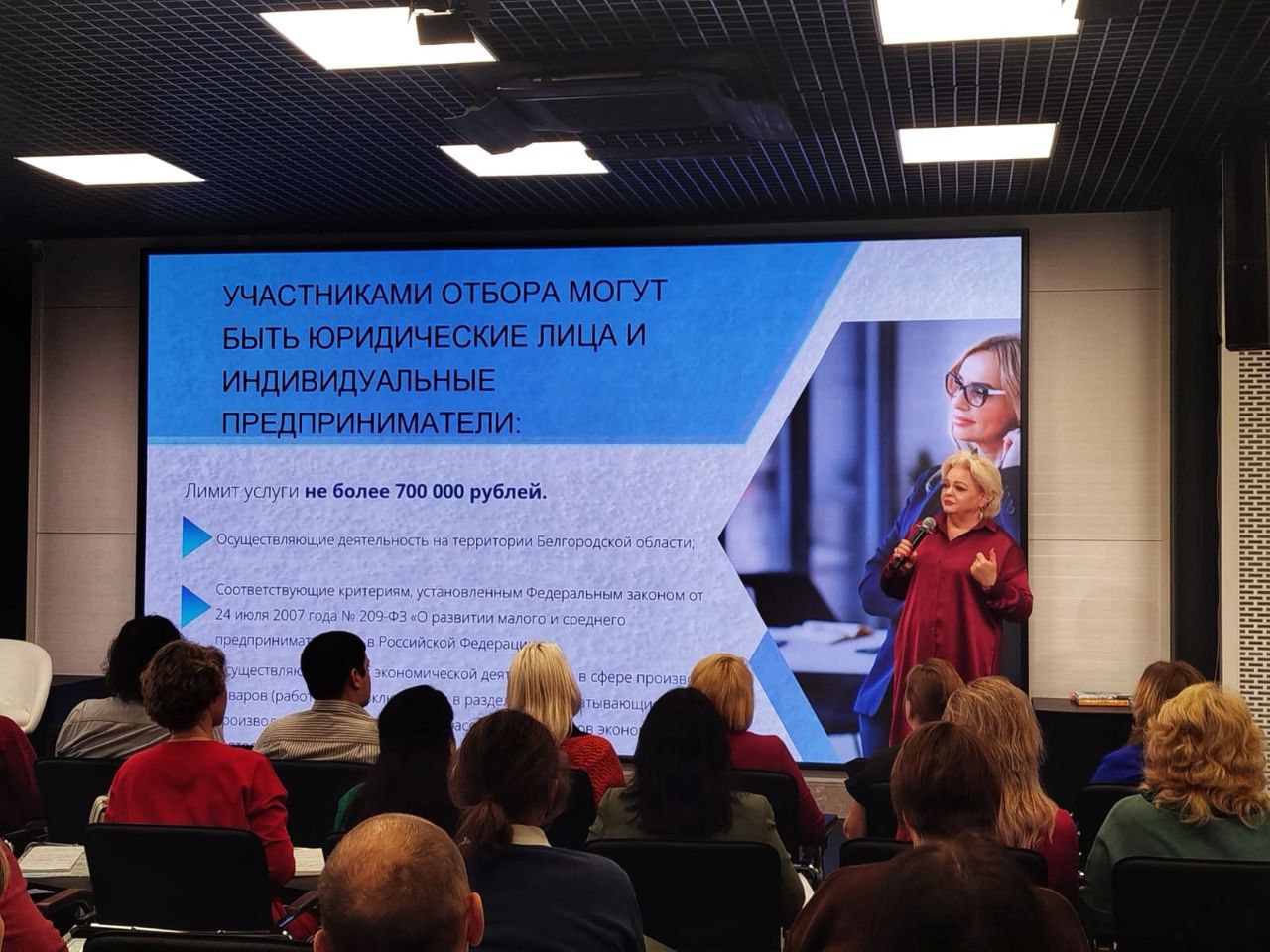 2photo_5269727686408474219_y